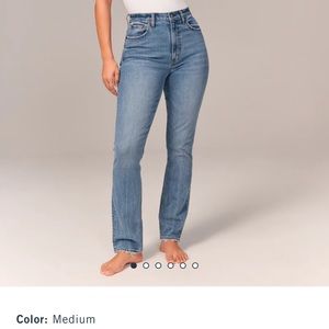 Abercrombie Curve Love Ultra High Rise 90’s Slim Straight Jean